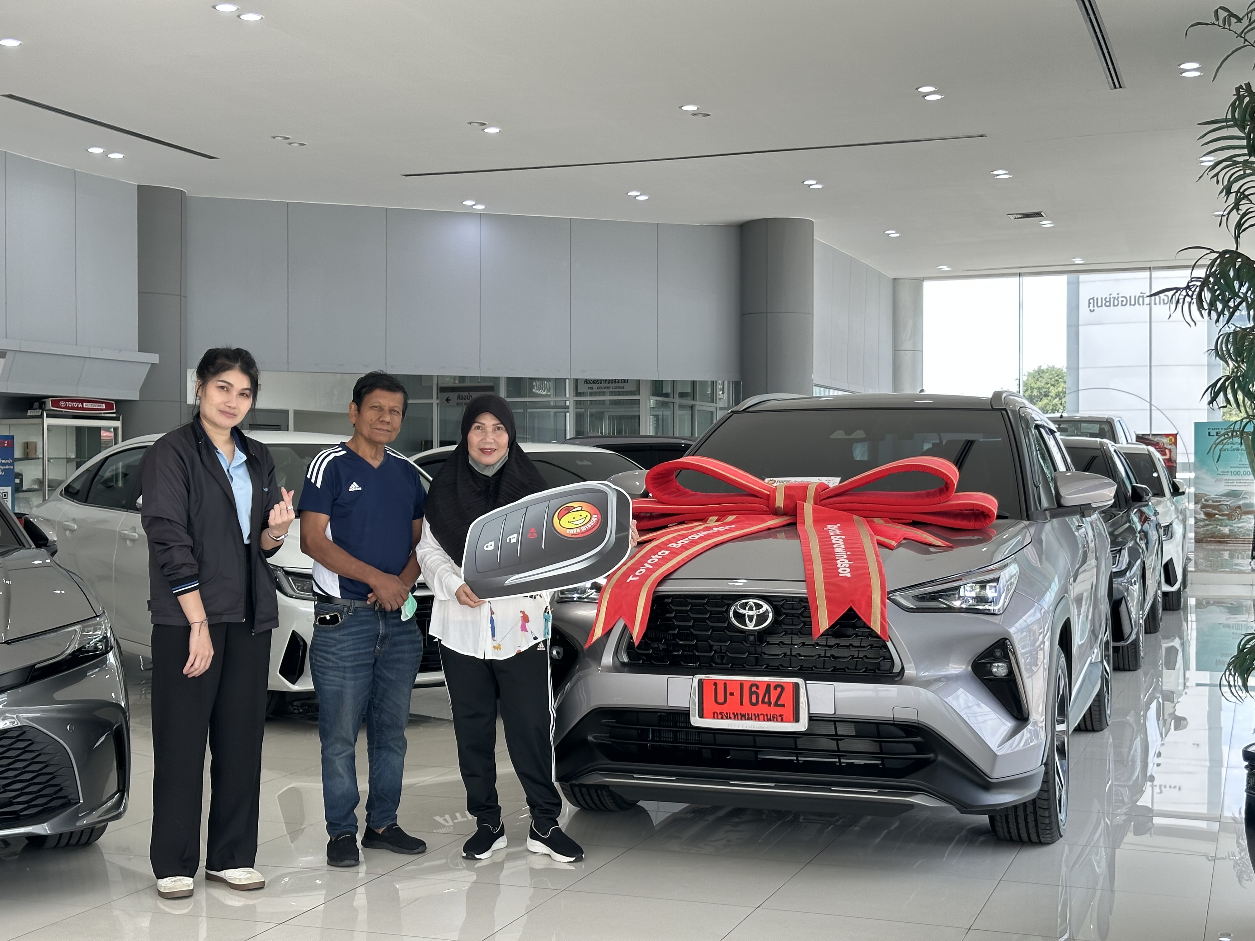 ภาพการส่งมอบรถยนต์